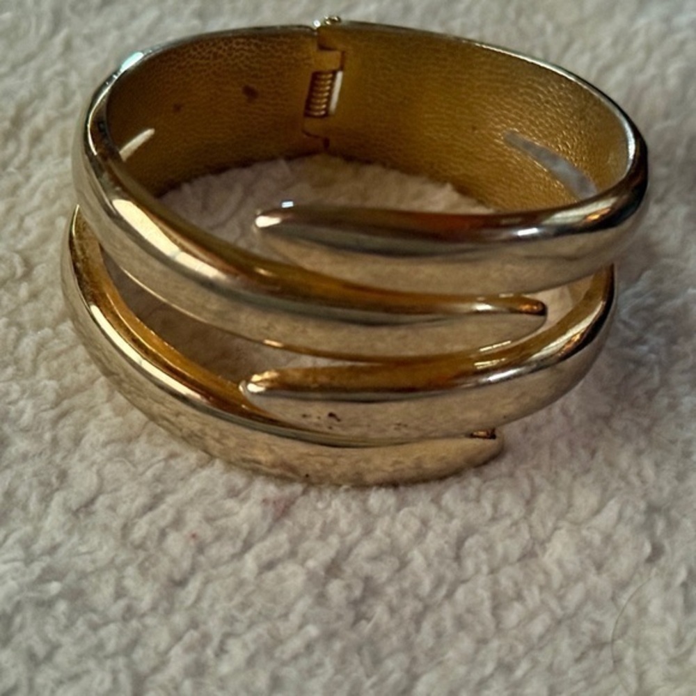 Gold Hindged Bracelet